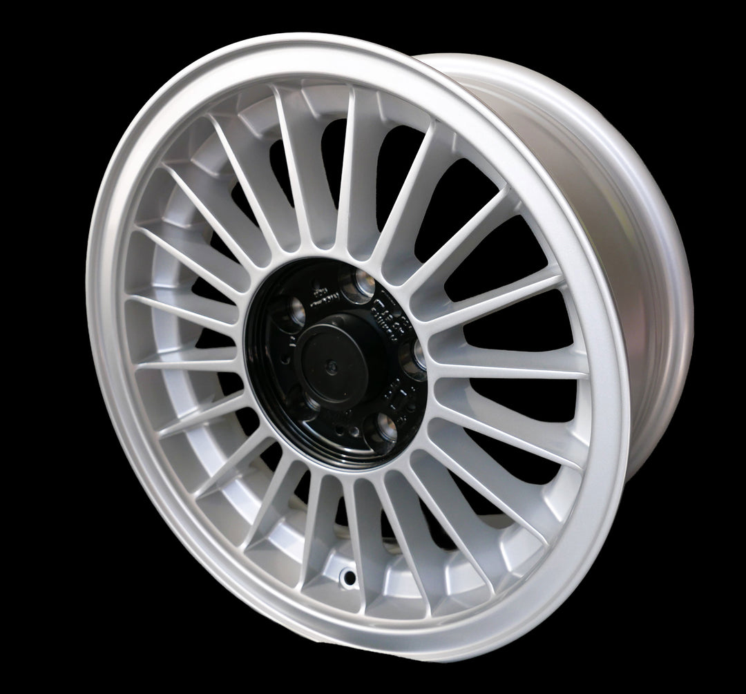 Maxilite Spoke Style Felge 7x16 ET11 5x120 – BMW E9, E3, E12, E24, E28, E34