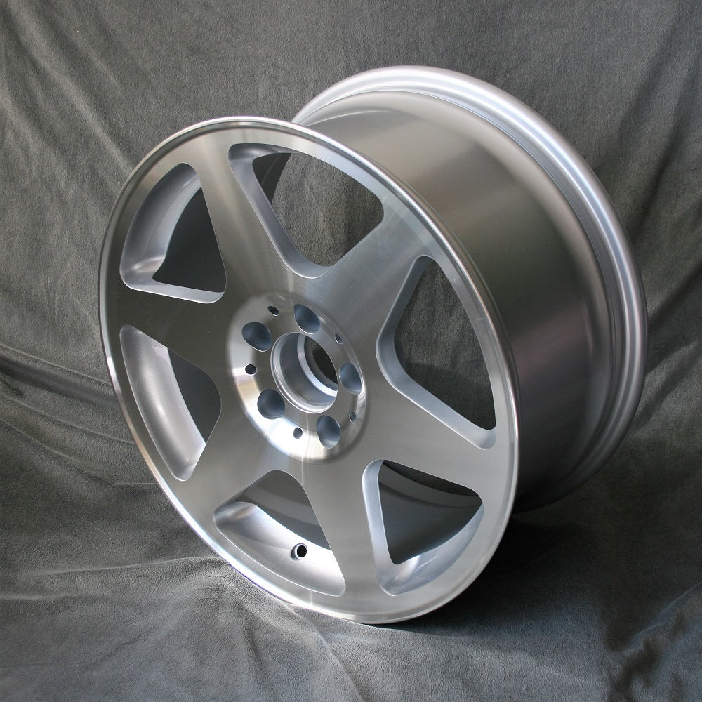Maxilite Evo Style Felge 8,25x17 ET34 5x112 silber/glanzgedreht – Mercedes W124, R129, W201, W202, W210