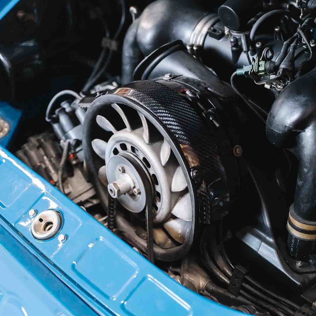 Rennline Carbon Zündkabel-Abdeckung (Ignition Wire Cover) – Carbon, hochglanz & hitzebeständig – Porsche 964/993 – ersetzt OEM 91160203500