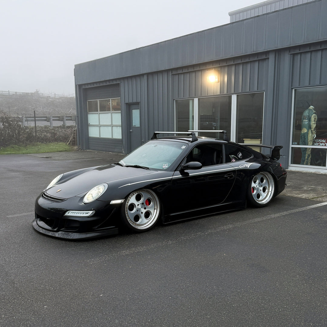 Rennline Carbon Frontlippe Aerokit/GT3/GT2 – Porsche 997.1 (2005–2008) – nur Aerokit/GT3 Stoßfänger – Hochglanz UV-/Hitzeschutz – ersetzt OEM 99750598300