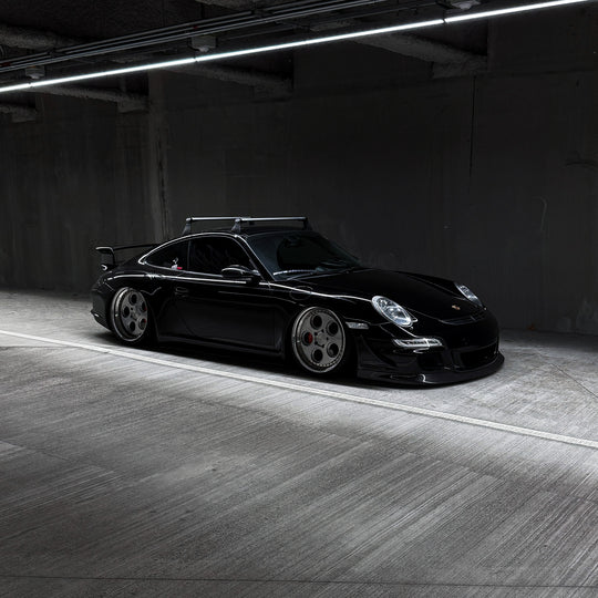 Rennline Carbon Frontlippe Aerokit/GT3/GT2 – Porsche 997.1 (2005–2008) – nur Aerokit/GT3 Stoßfänger – Hochglanz UV-/Hitzeschutz – ersetzt OEM 99750598300