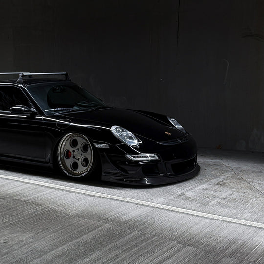Rennline Carbon Frontlippe Aerokit/GT3/GT2 – Porsche 997.1 (2005–2008) – nur Aerokit/GT3 Stoßfänger – Hochglanz UV-/Hitzeschutz – ersetzt OEM 99750598300