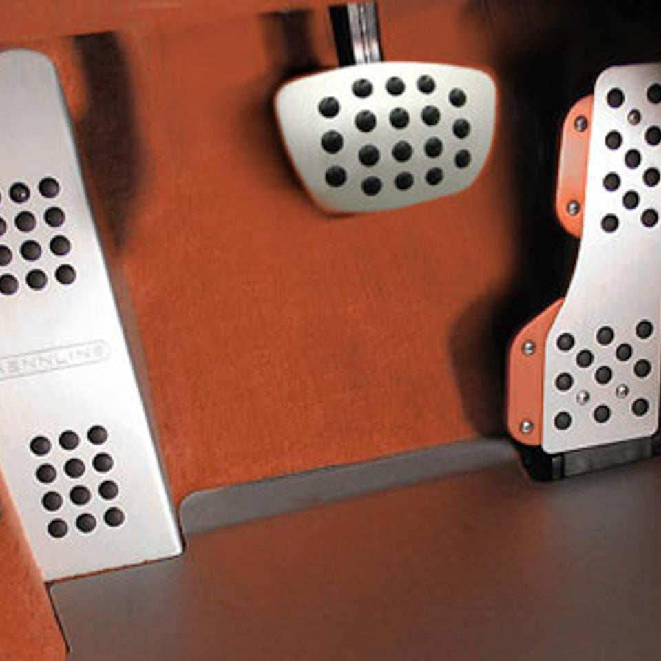 Rennline Pedalset – Perforiert oder Rubber Grip – Porsche 996/997/Boxster/Cayman (LHD) – Schwarz/Silber