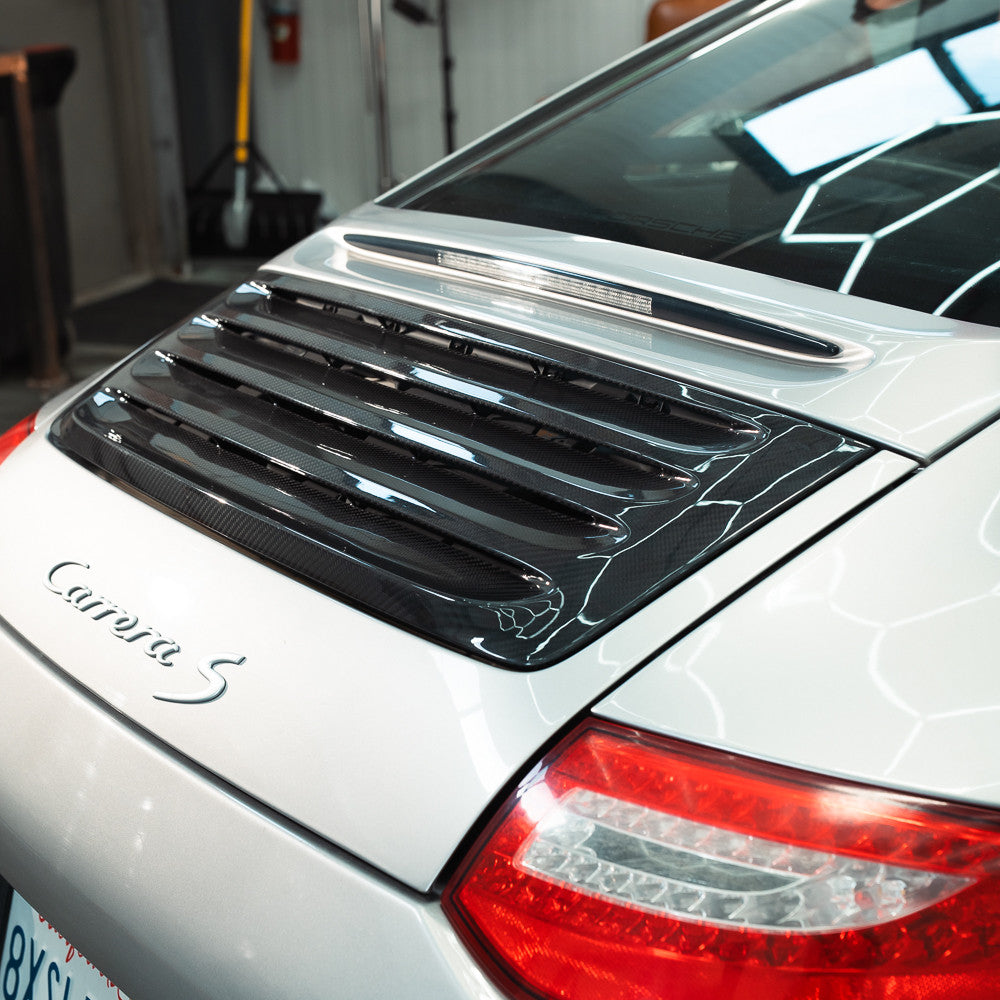 Rennline Carbon Heckklappen-Lamellen (Decklid Louvers) – Porsche 997.1/997.2 Carrera – OEM-Befestigungspunkte – ersetzt OEM 99751224103