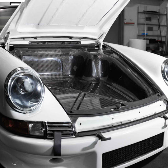Rennline Carbon Frunk Liner (Kofferraum-Auskleidung) aus Carbonfaser – Porsche 911 (1969–1989) – Ausführung wählbar (Long/Short Nose, Bremsen, Finish)