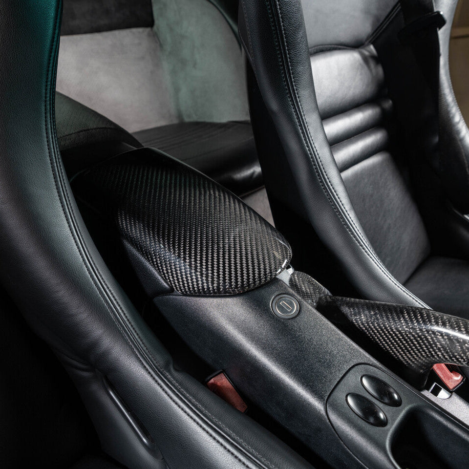 Rennline Carbon Mittelkonsolen-Armlehne (Center Console Arm Rest) – Porsche 986 Boxster / 996 (97–04) – OEM-Fit