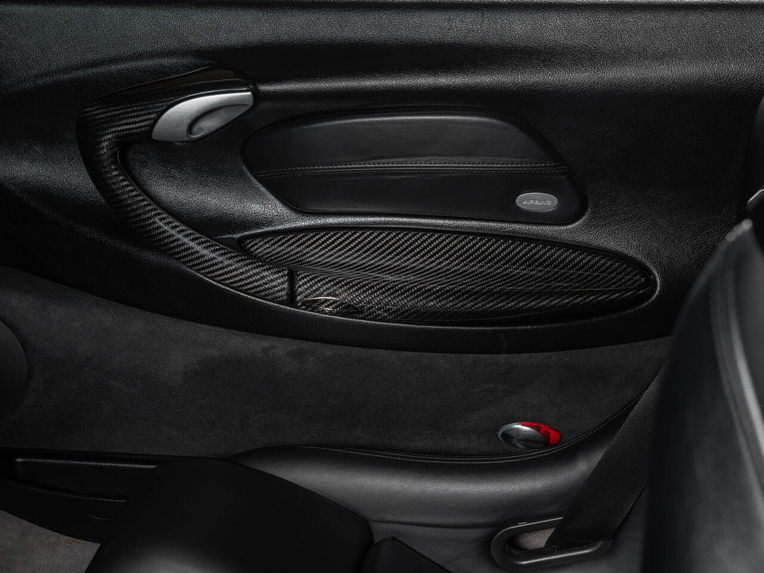 Rennline Carbon Tür-Zuziehgriffe / Door Pull Handle Set (Paar) – Porsche 996 – ersetzt OEM Türgriffverkleidung – Hochglanz