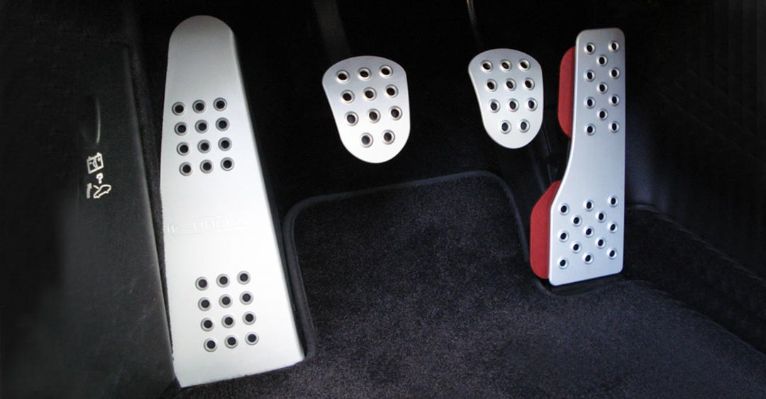Rennline Pedalset – Perforiert oder Rubber Grip – Porsche 996/997/Boxster/Cayman (LHD) – Schwarz/Silber