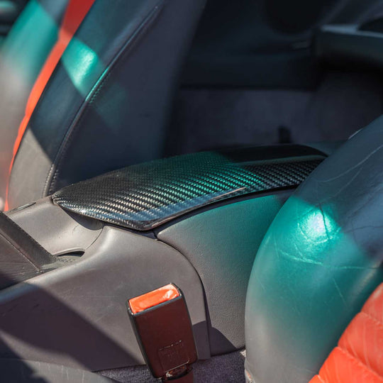 Rennline Carbon Mittelkonsolen-Armlehne (Center Console Arm Rest) – Porsche 986 Boxster / 996 (97–04) – OEM-Fit