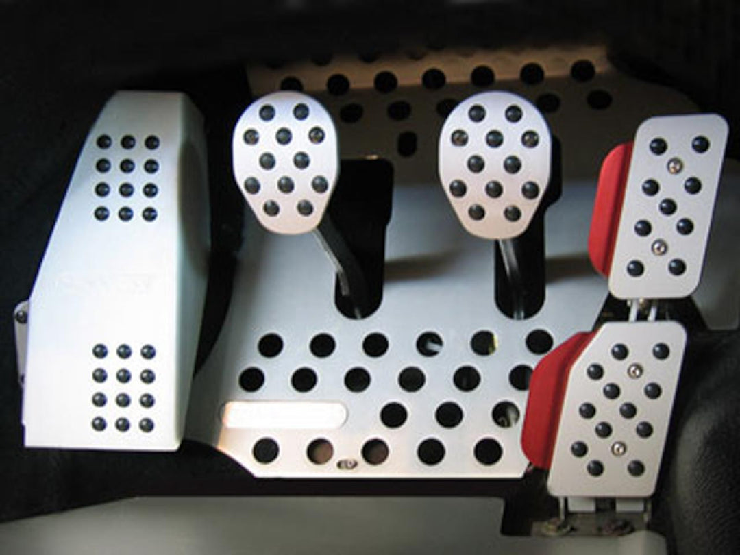 Rennline (Rev2) 4-teiliges Pedalset – Porsche 911/912/930/964/993 (Auswahl: gelocht oder Rubbergrip)