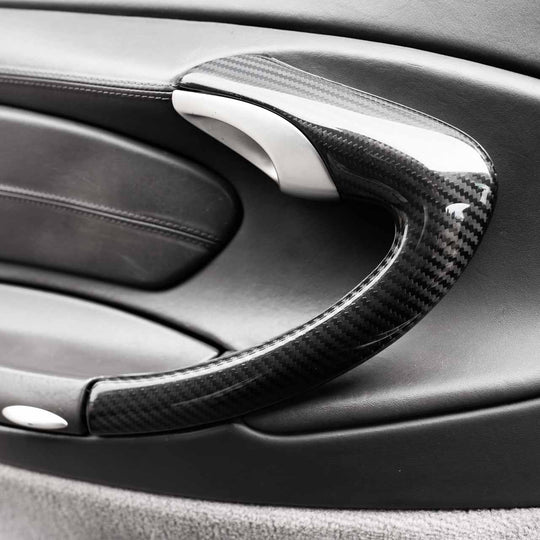 Rennline Carbon Tür-Zuziehgriffe / Door Pull Handle Set (Paar) – Porsche 996 – ersetzt OEM Türgriffverkleidung – Hochglanz